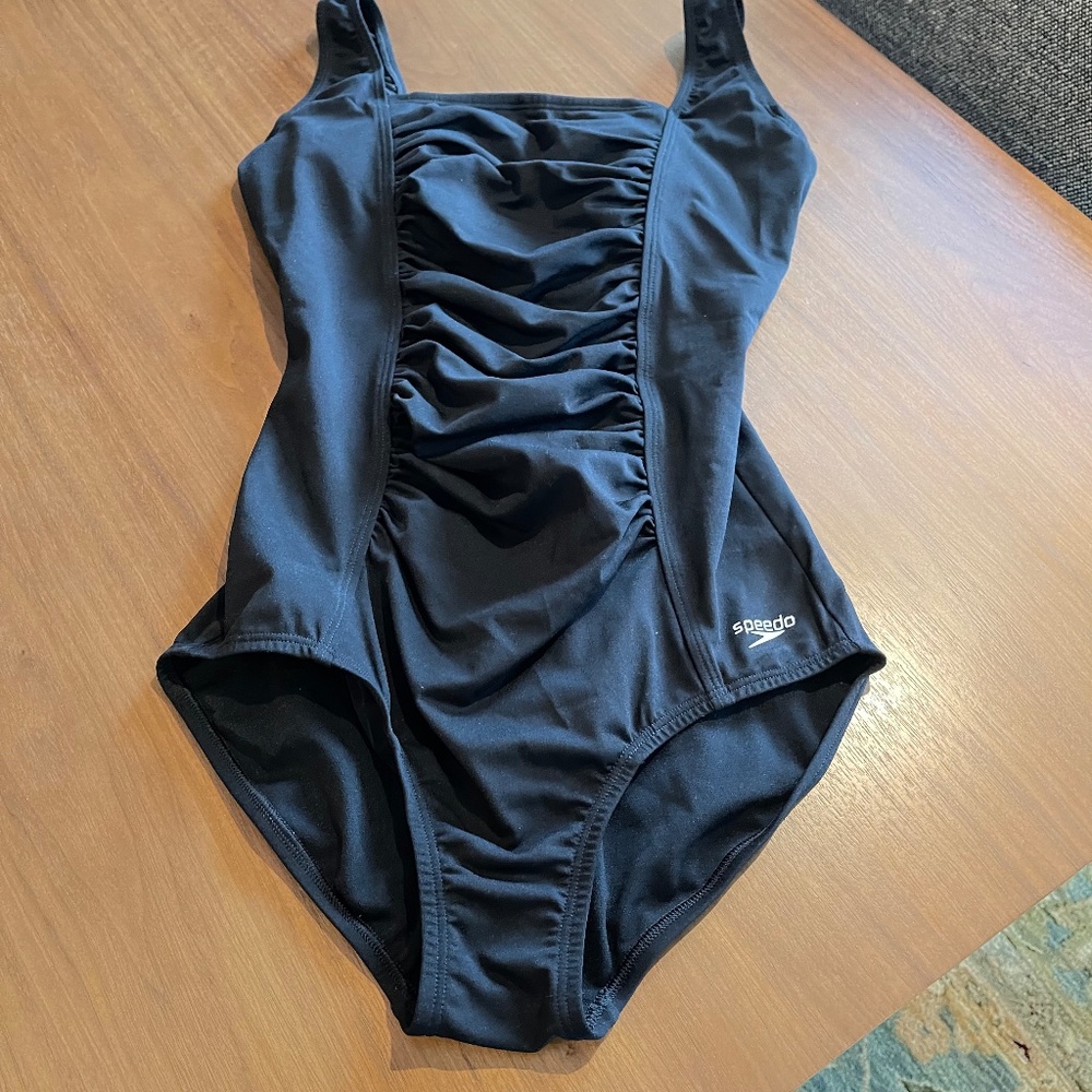 One Piece woman's swimsuit - Speedo Endurance Black - size 8
